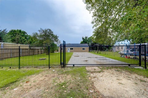 Photo of 3918 Cedar Hill Lane, Houston, TX 77093 (MLS # 75414611)