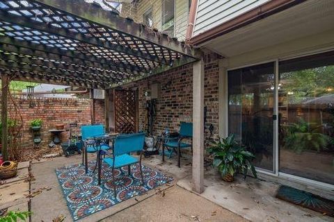 Photo of 2118 Casa Rio Circle, Dickinson, TX 77539 (MLS # 14040745) Photo of 2118 Casa Rio Circle, Dickinson, TX 77539 (MLS # 14040745)