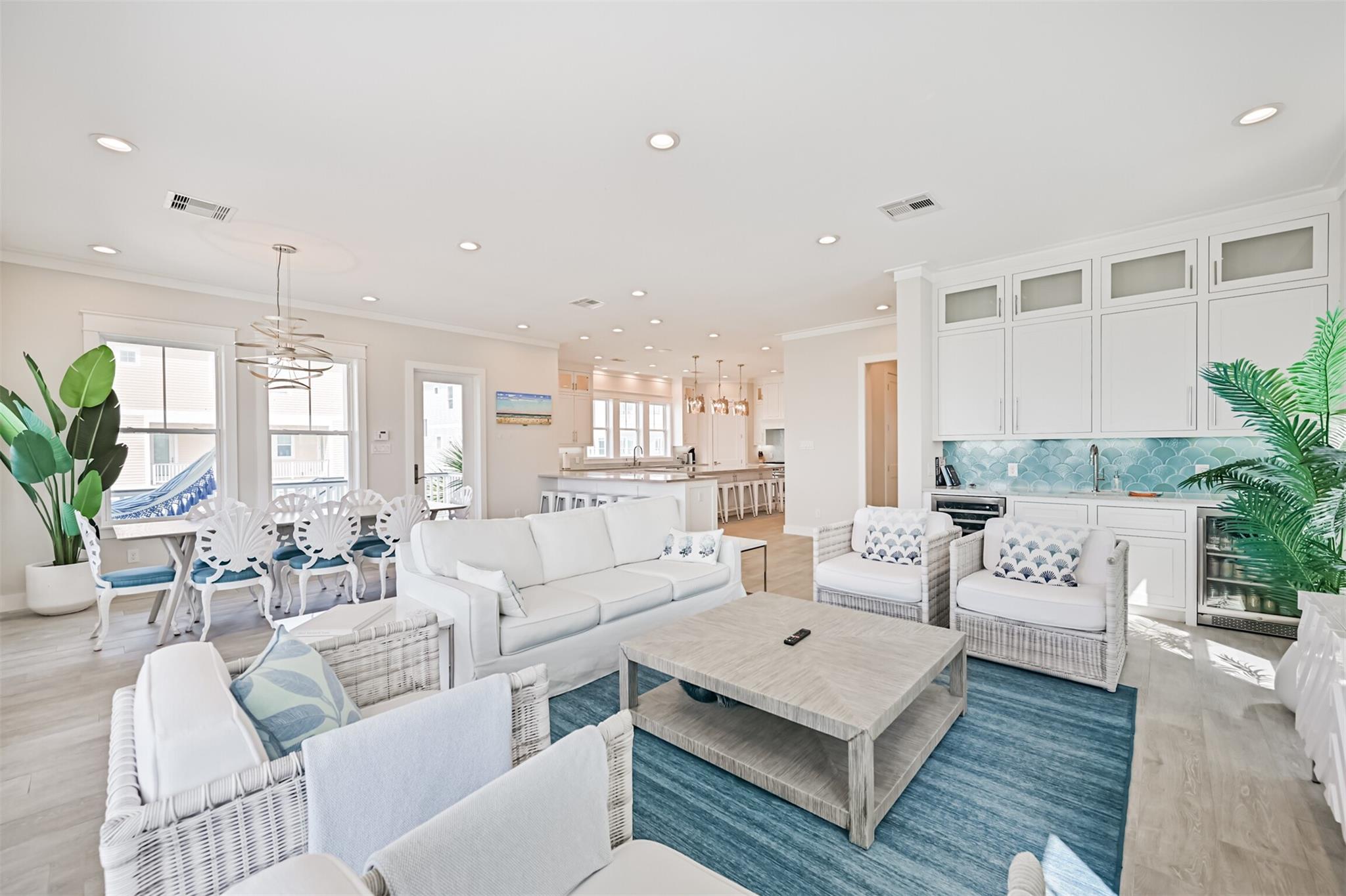 11386 Beachside Drive