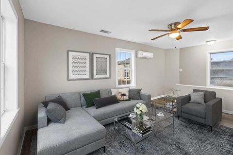 Photo of 5244 Leeland Street #B, Houston, TX 77023 (MLS # 71137268)