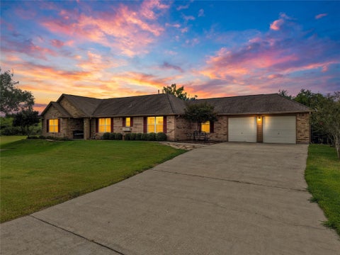 Photo of 261 26th Street, San Leon, TX 77539 (MLS # 74209552)