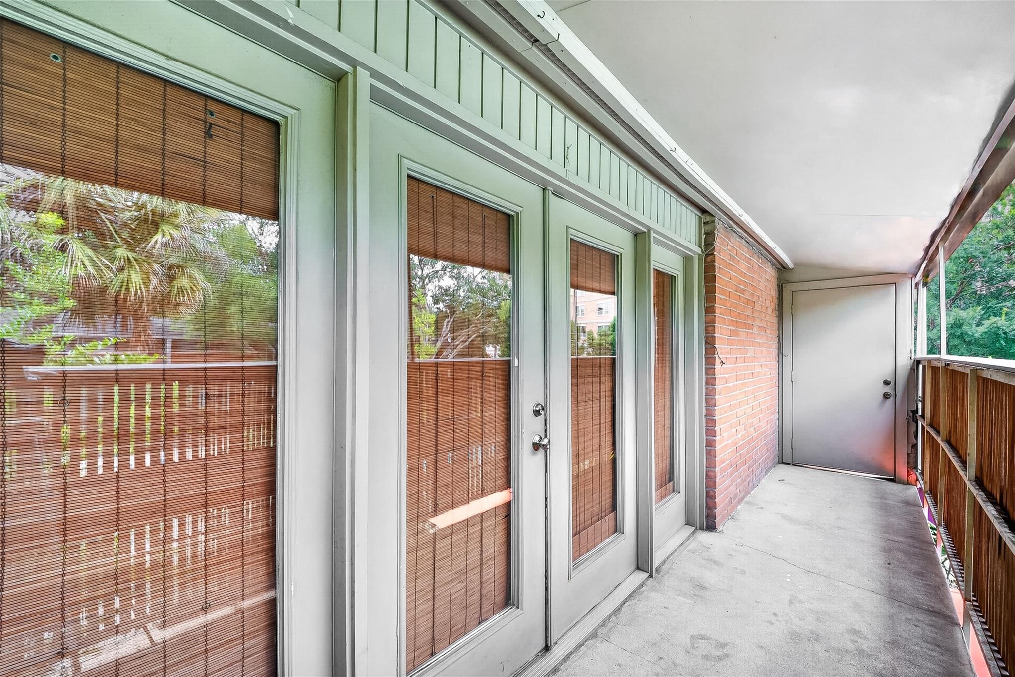3930 W Alabama Street 8