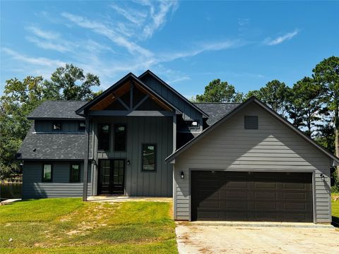 Homes For Sale - 422 Beechwood Loop<br/> Sabine County, Hemphill, TX 75948