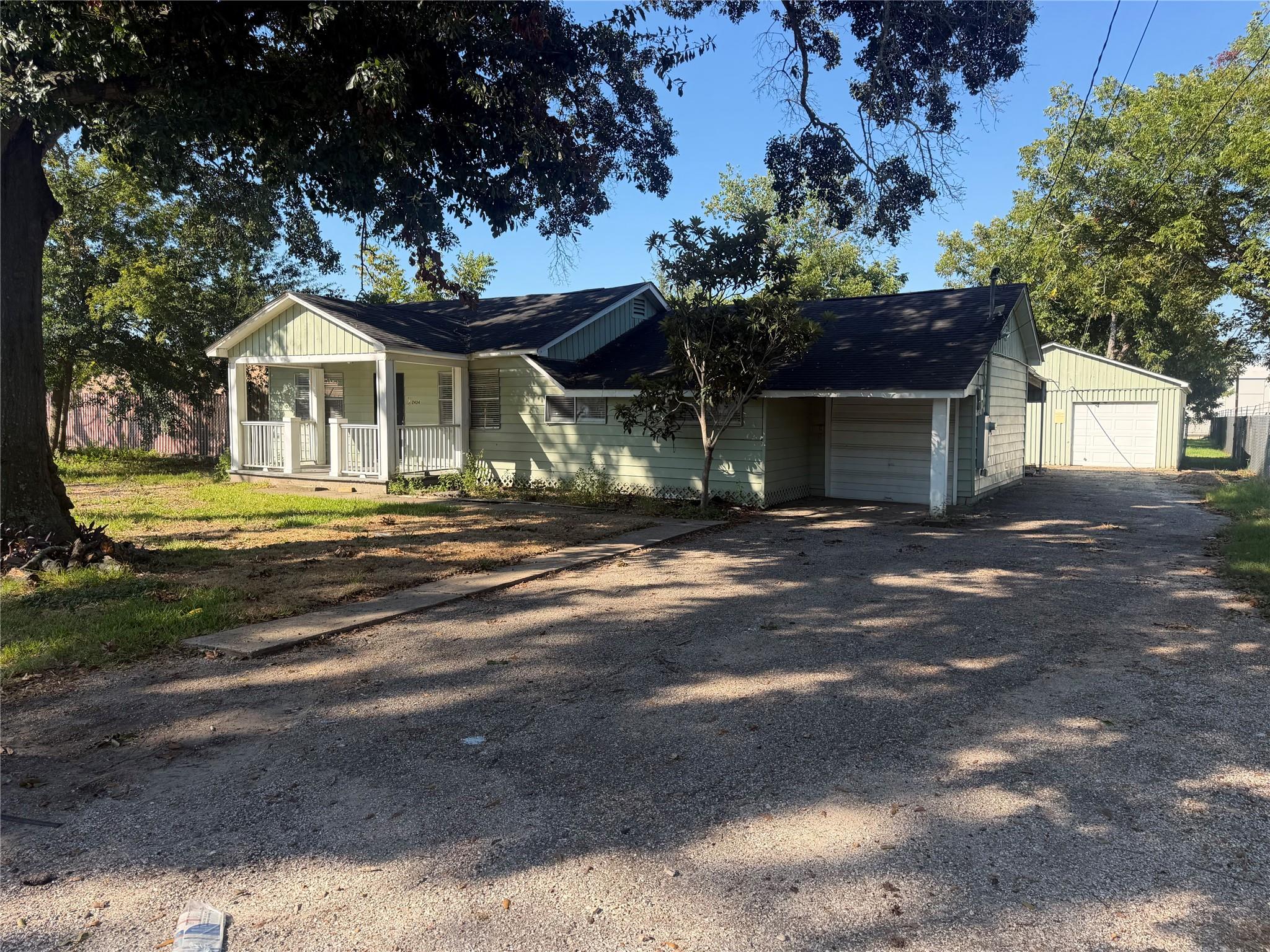 2434 Oleander Drive