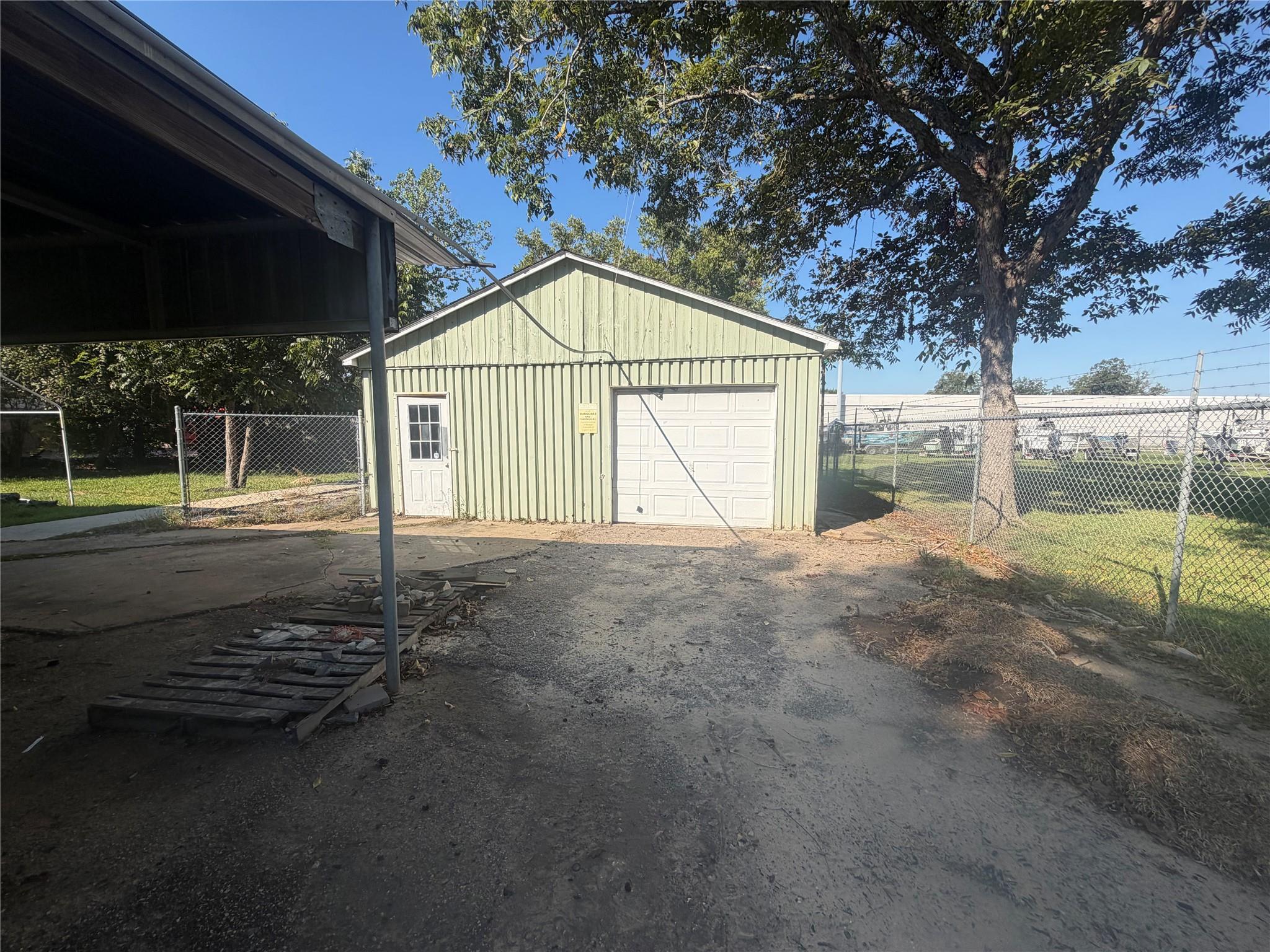 2434 Oleander Drive