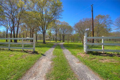 Vacant Land For Sale - 17406 County Road 4821<br/> Leon County, Normangee, TX 77871