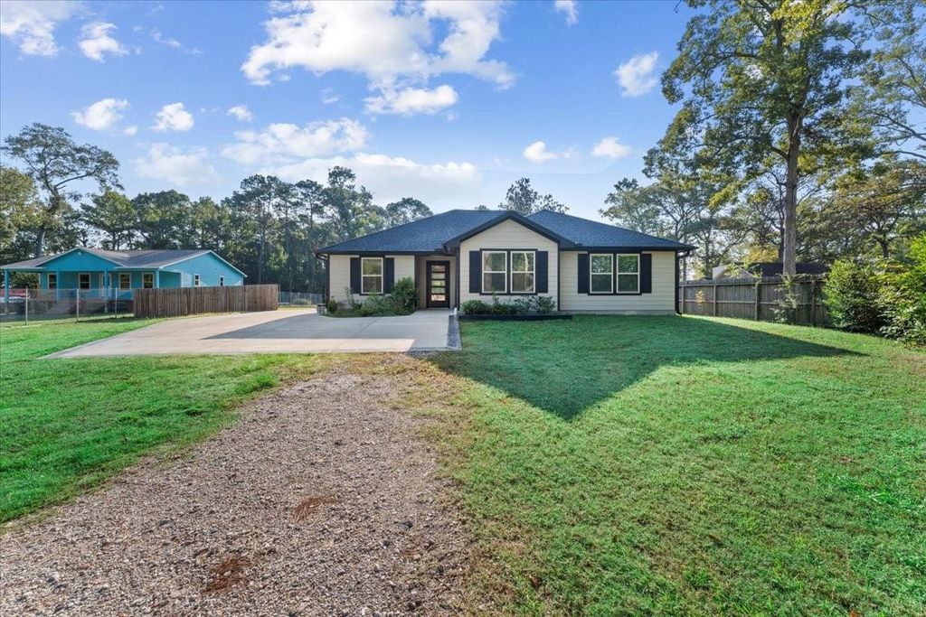 Photo of 17855 Arbor Oaks Circle Cir, New Caney, TX 77357 (MLS # 73666332)