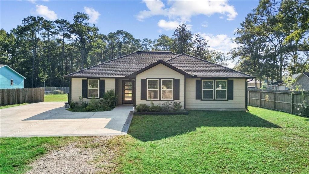 Photo of 17855 Arbor Oaks Circle Cir, New Caney, TX 77357 (MLS # 73666332)