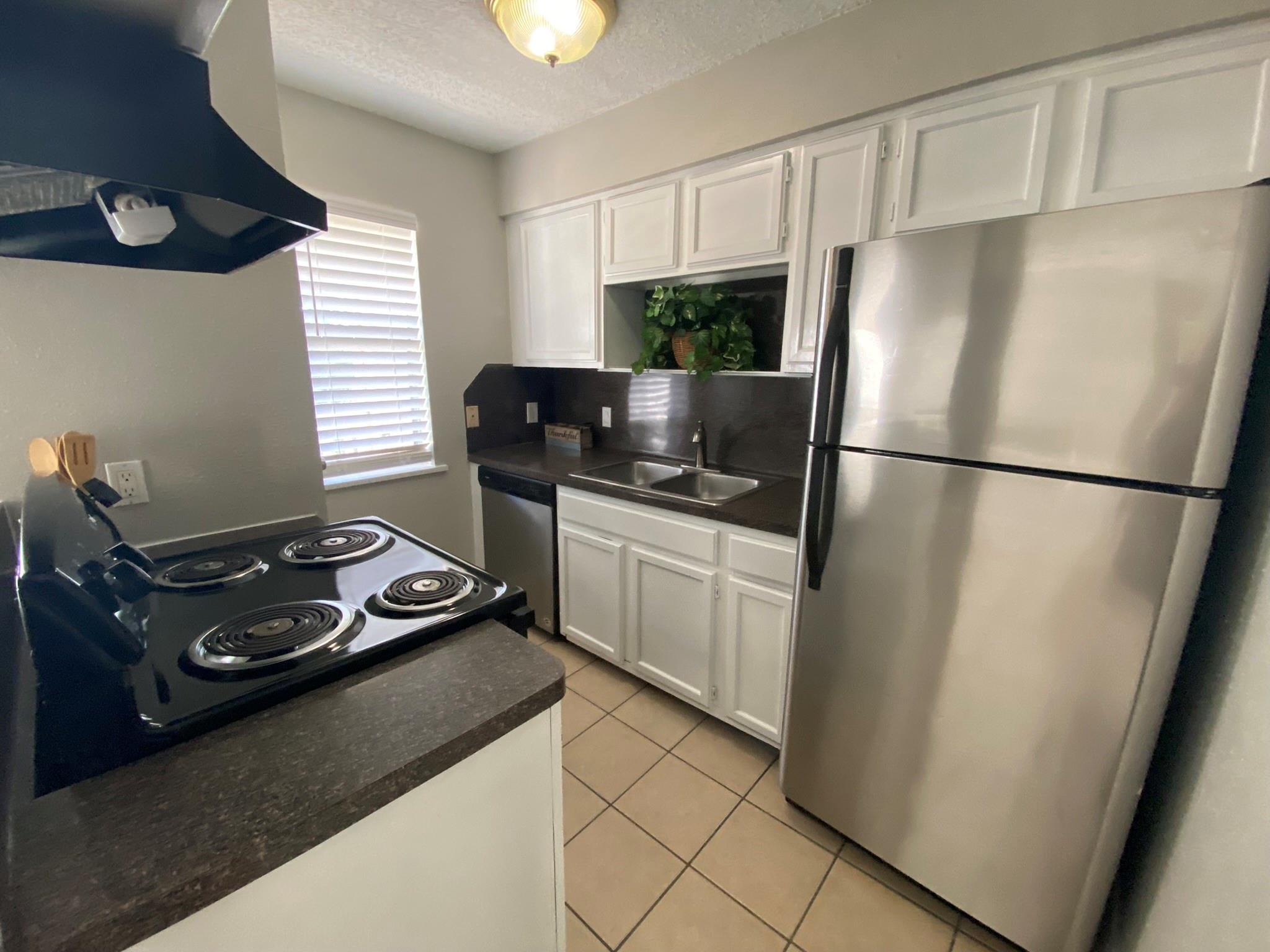2501 Gulf Freeway 274