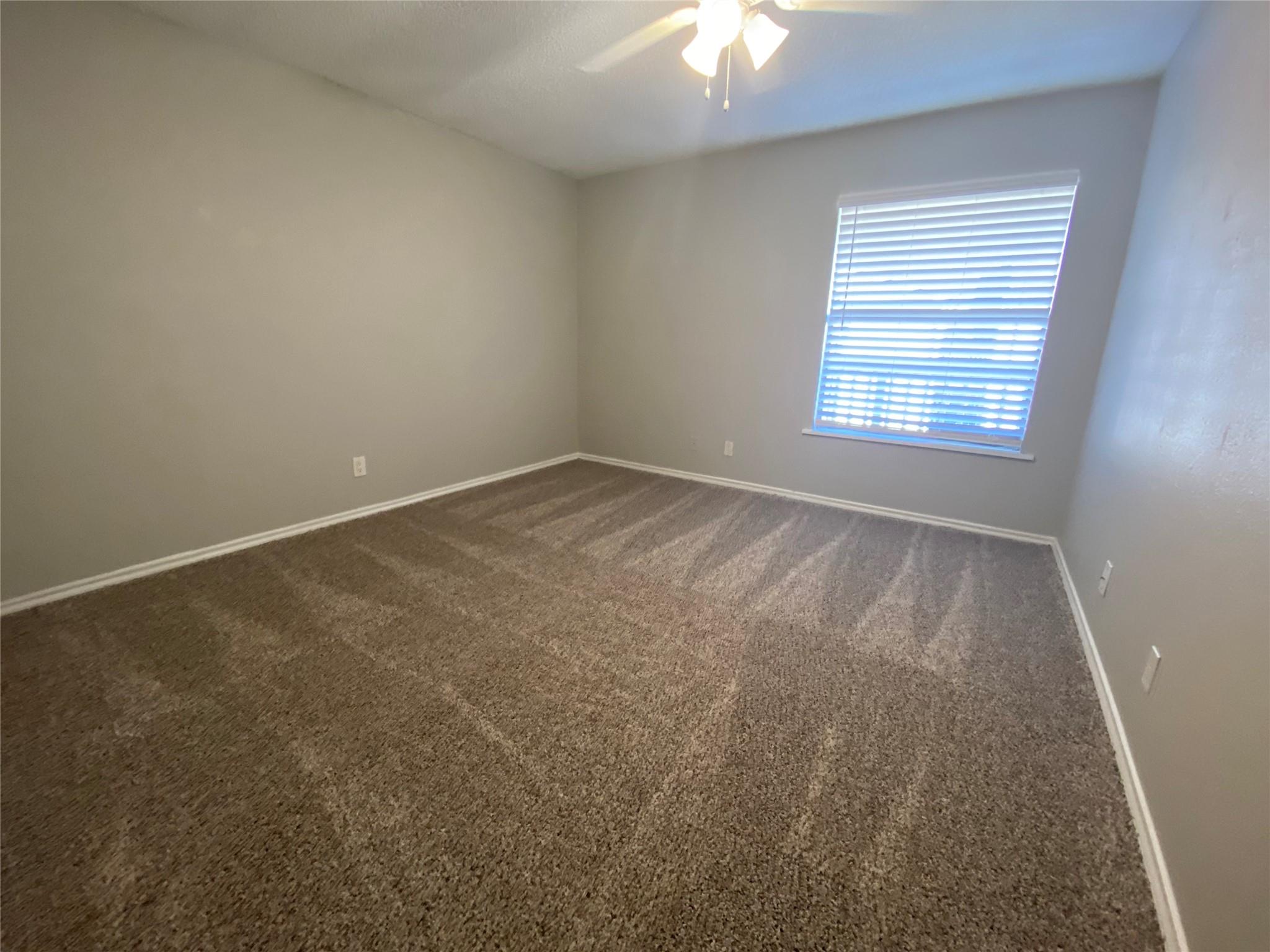 2501 Gulf Freeway 274
