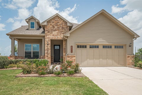 Photo of 8211 Red Shiner Way, Fulshear, TX 77441 (MLS # 38607222)