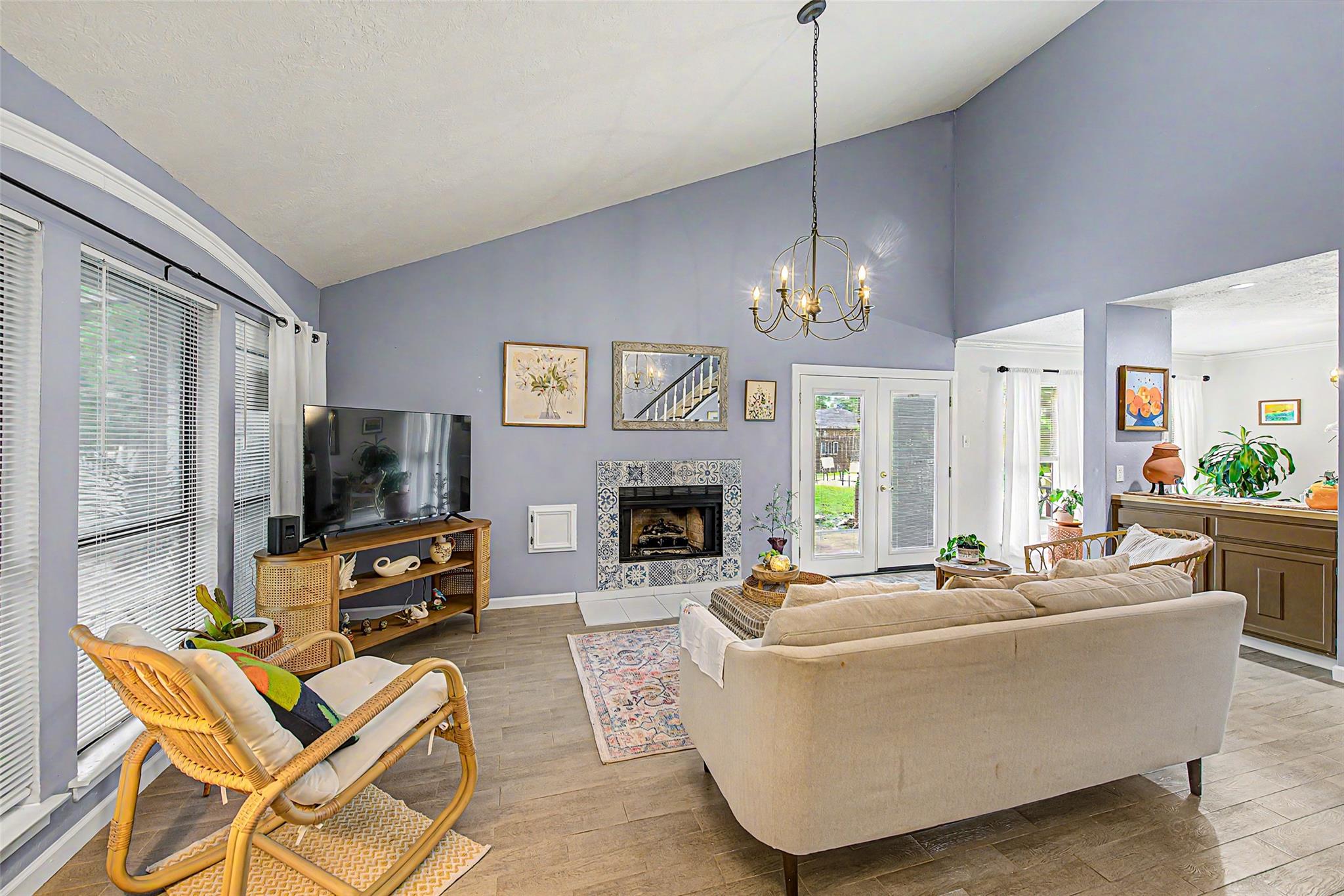 402 Redway Lane