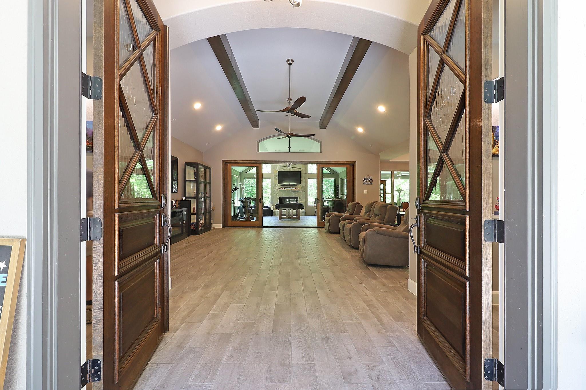 121 Red Hawk Rd Road