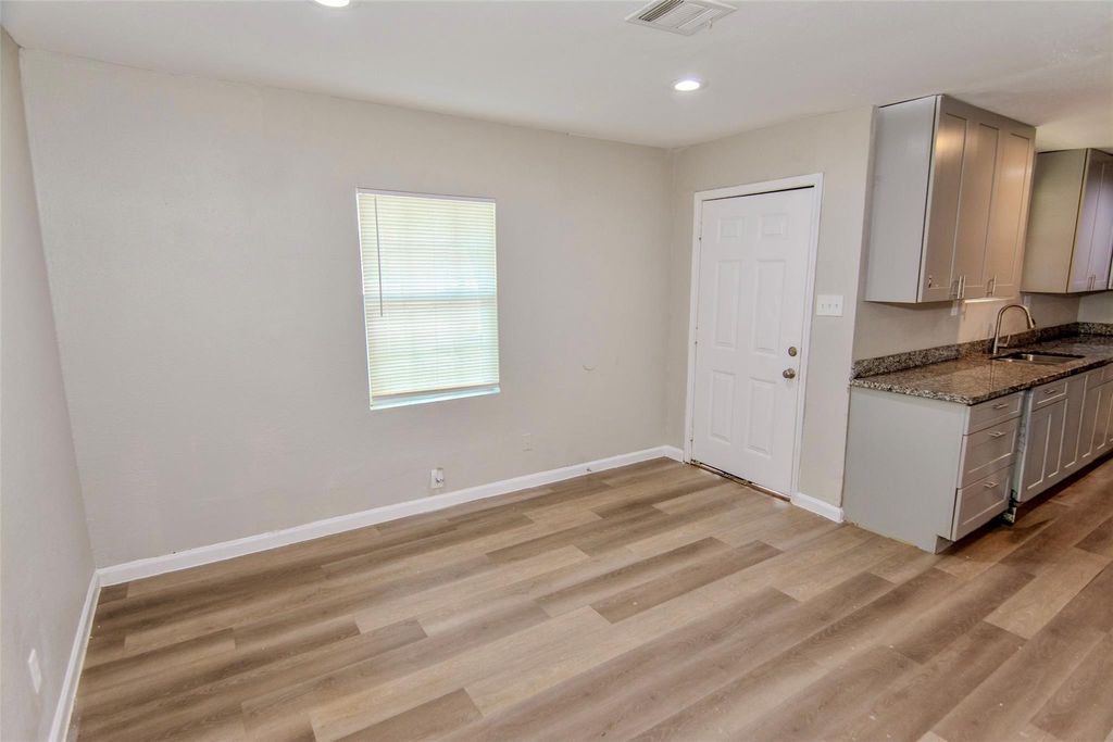 Photo of 904 Mobile Drive, Pasadena, TX 77506 (MLS # 35045517)