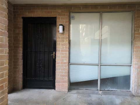 Photo of 4641 Wild Indigo Street #437, Houston, TX 77027 (MLS # 98025224)