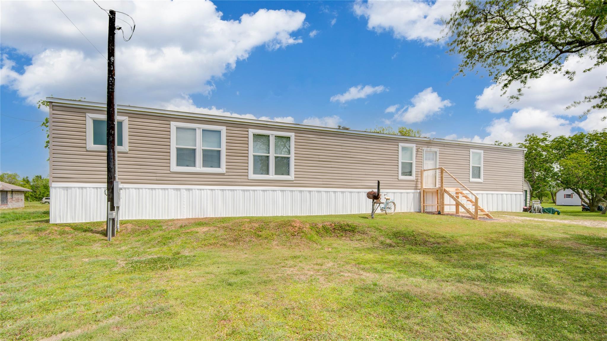 5366 West Belt