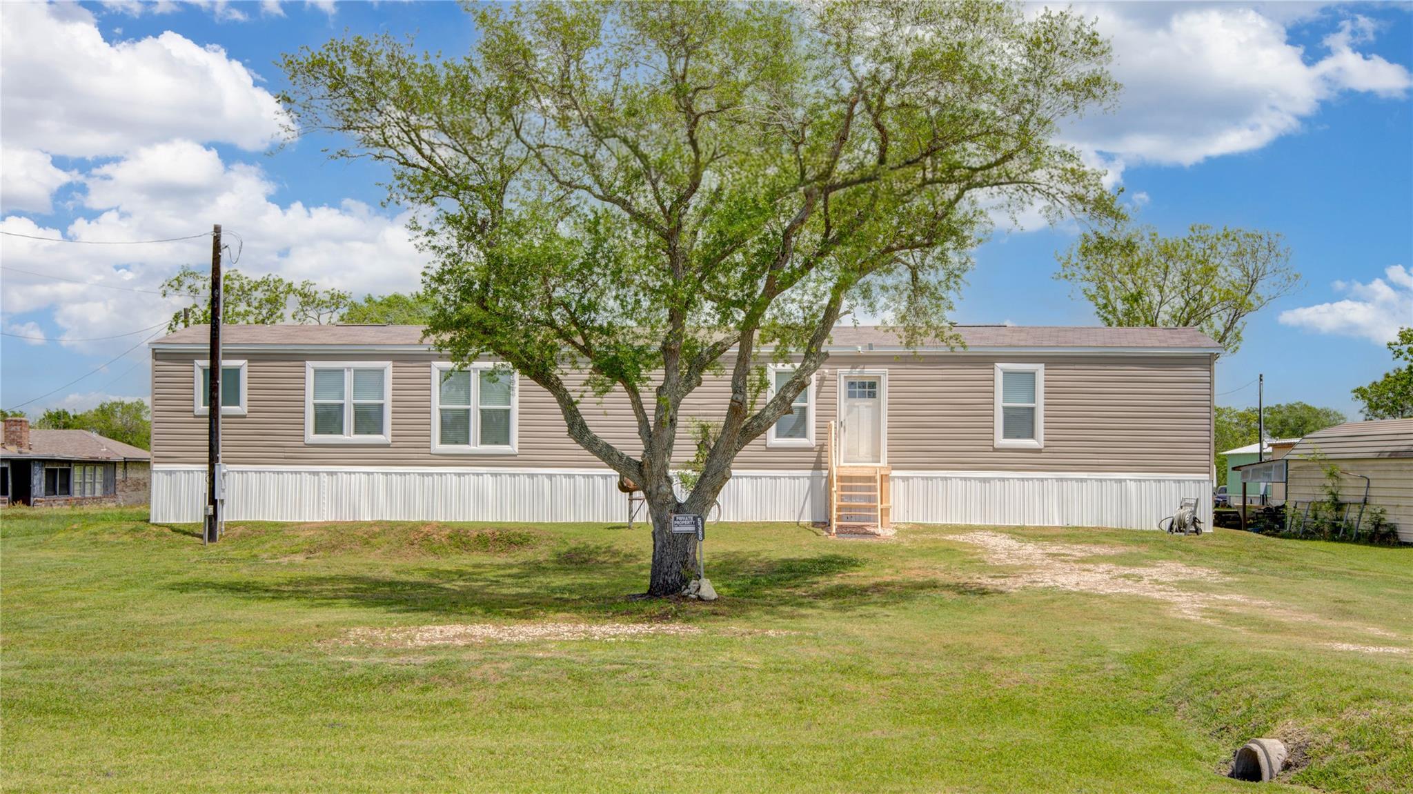 5366 West Belt