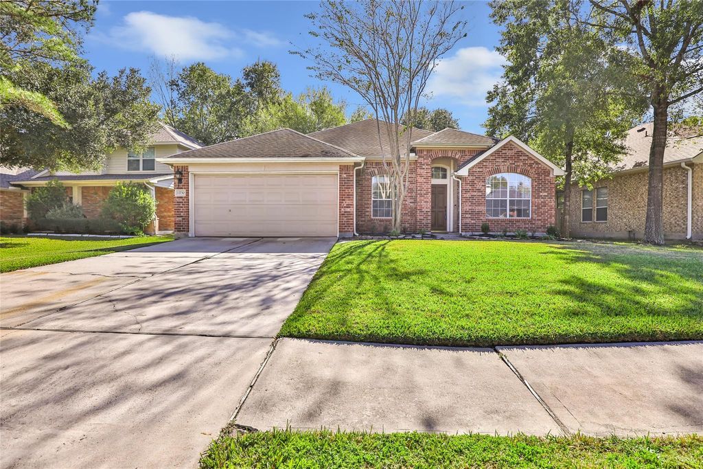Photo of 12730 Smokey Mountain Court, Humble, TX 77346 (MLS # 48454750)