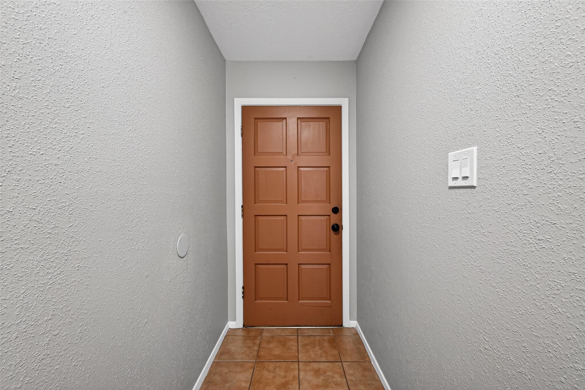 1327 Padstow Lane