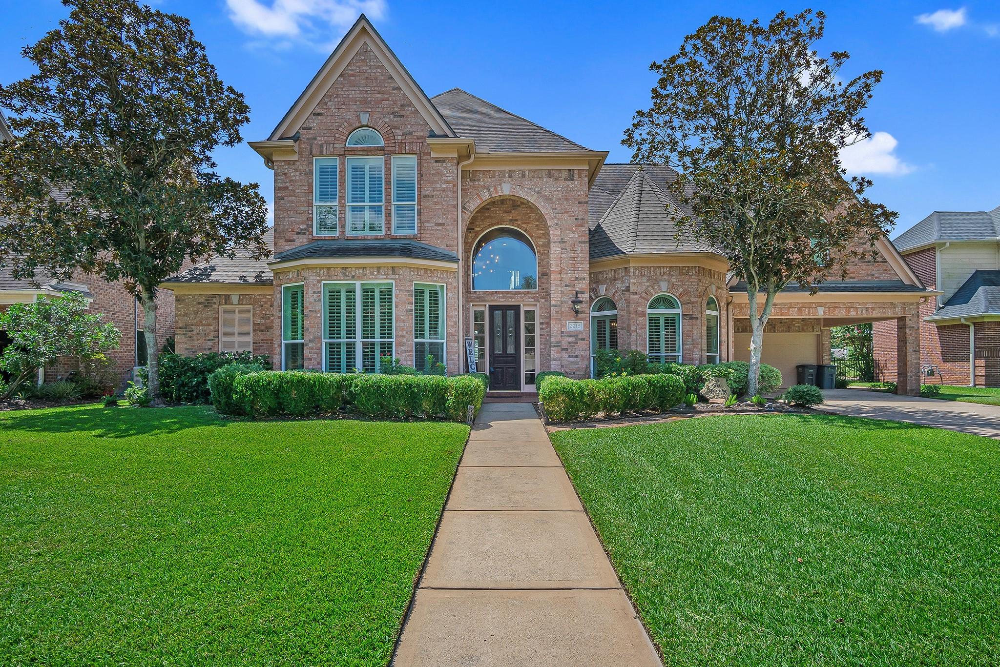 2215 Shade Crest Drive