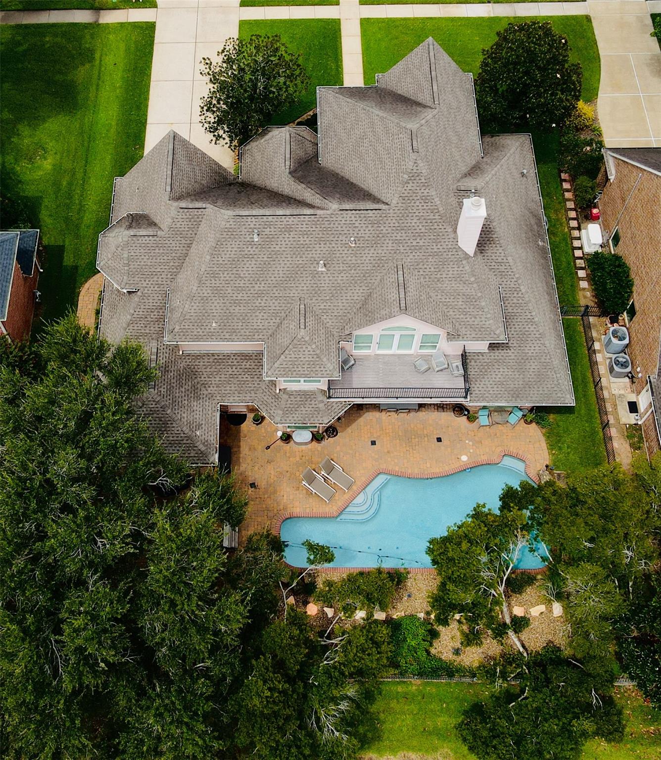 2215 Shade Crest Drive