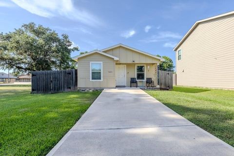 Photo of 3401 3rd Street, Bay City, TX 77414 (MLS # 27593870)