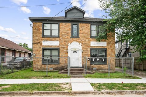 Photo of 406 Quitman Street #2, Houston, TX 77009 (MLS # 48592459)