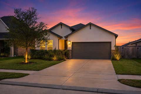 Photo of 2195 Clements Shore Lane, La Porte, TX 77571 (MLS # 85302613)