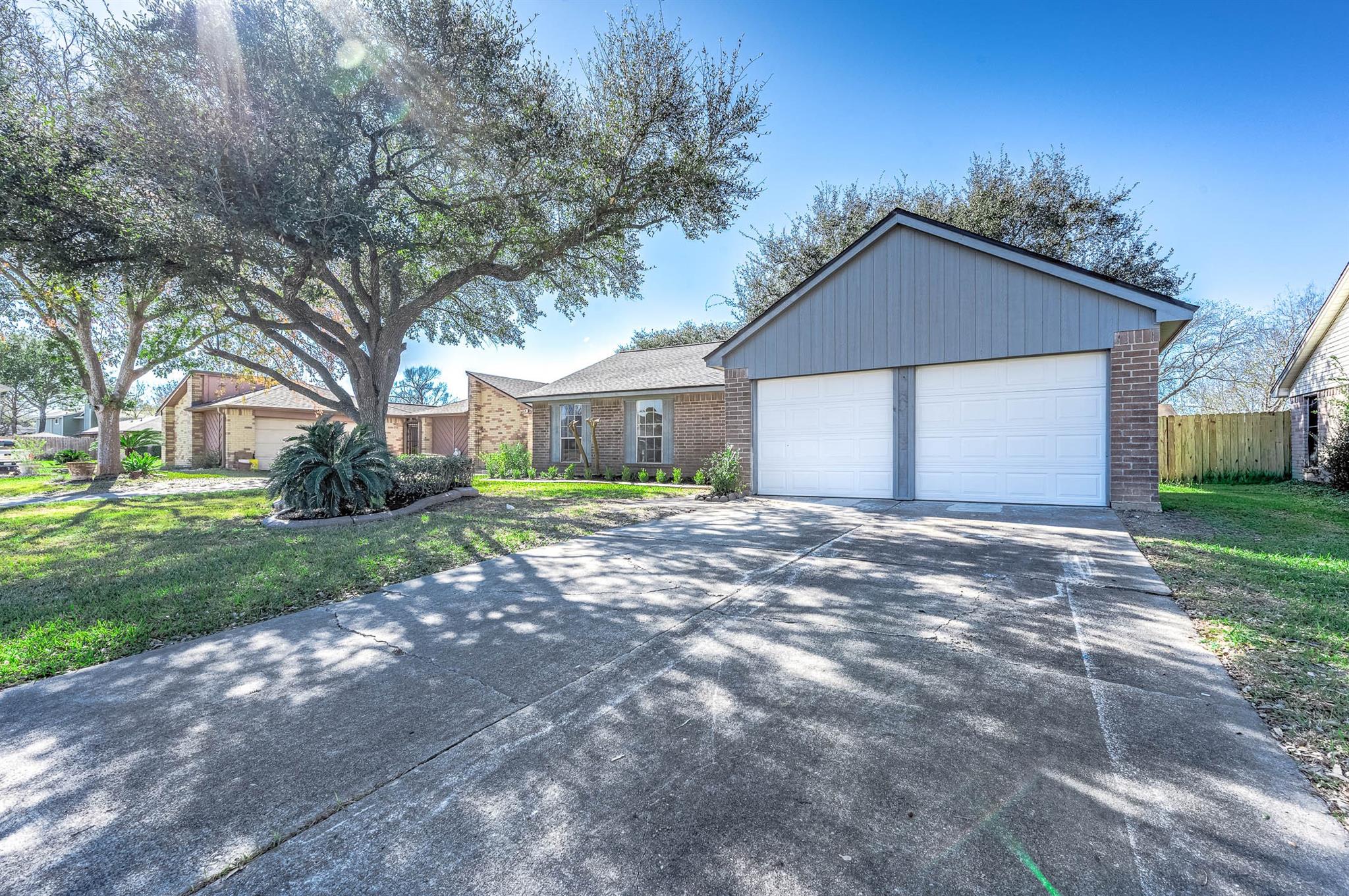 2118 Pepperglen Court