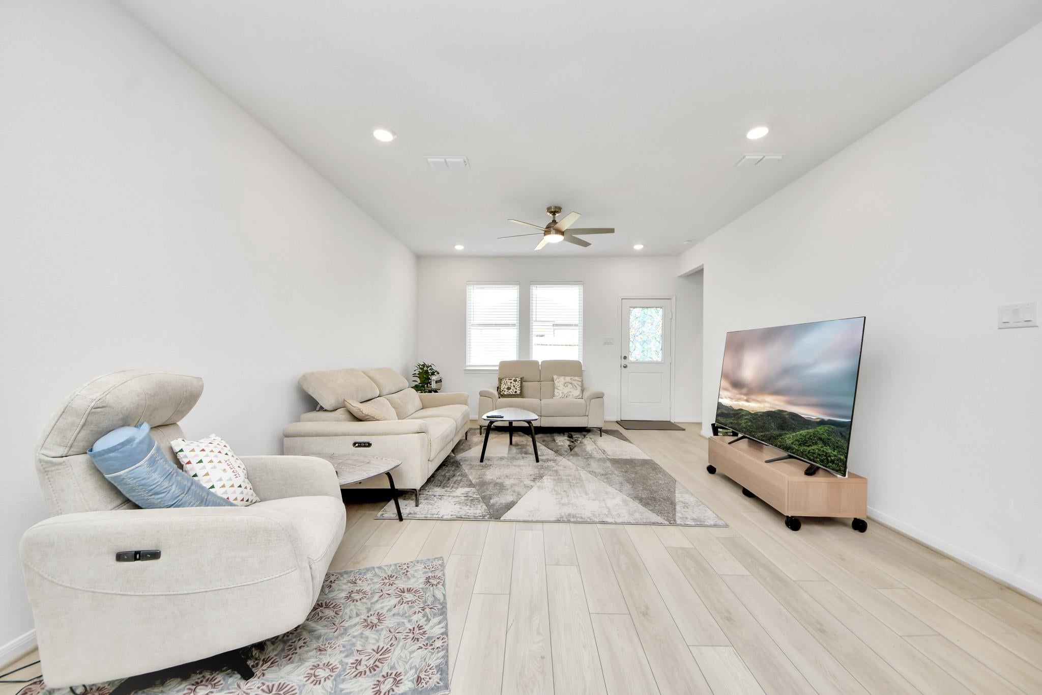 2714 Forest Retreat Lane