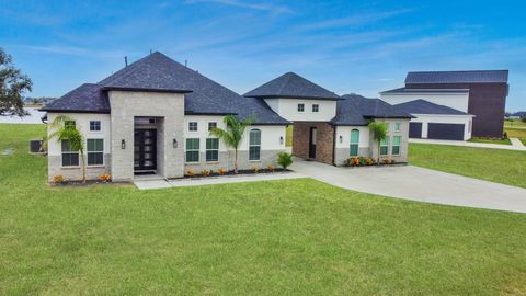 Photo of 627 Lily Lane, Rosharon, TX 77583 (MLS # 67404663)