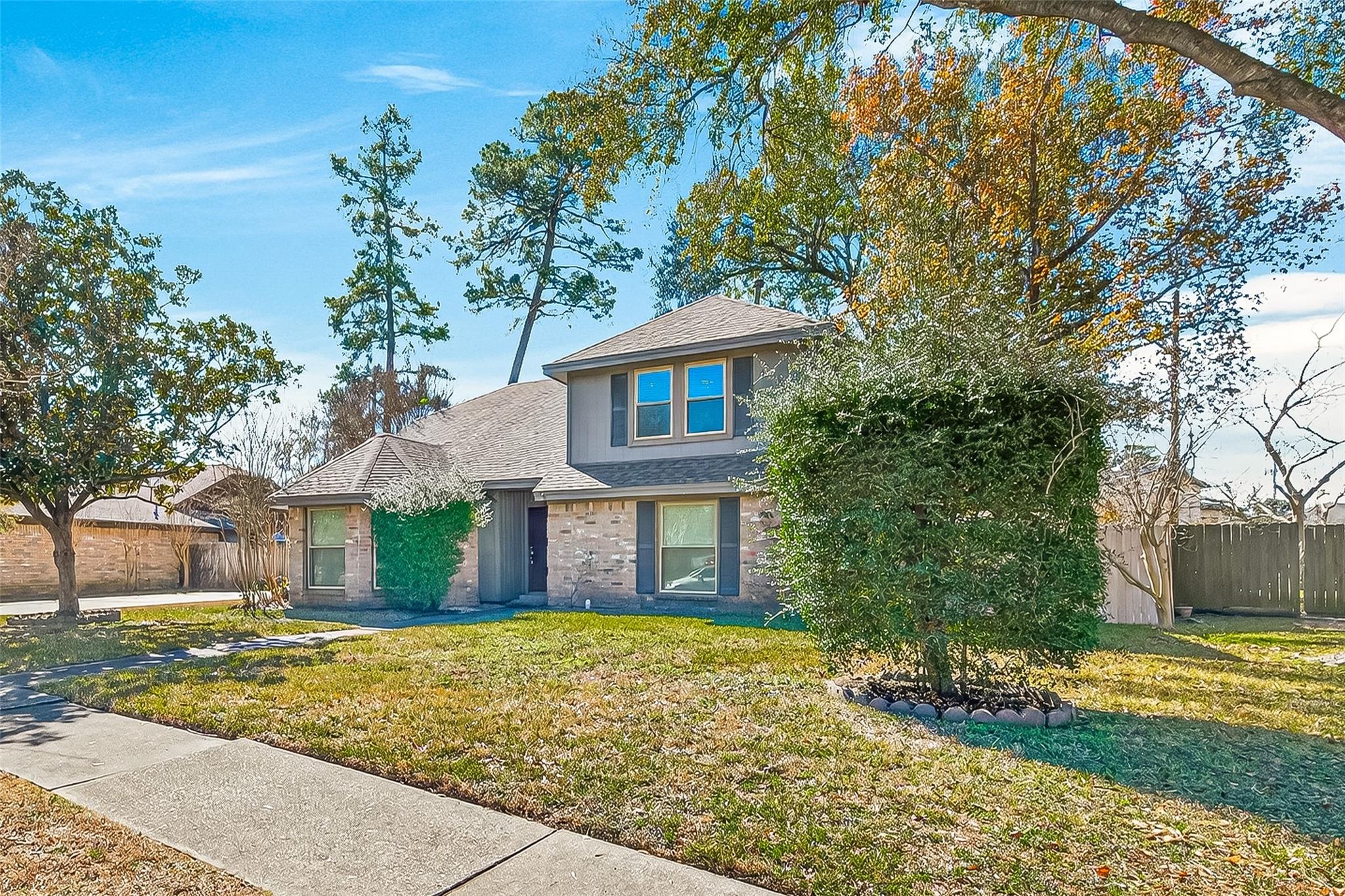 15411 Lago Villa Drive