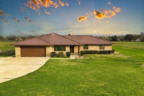 Photo of 1506 Fm 2611, Cedar Lake, TX 77414 (MLS # 8694941)