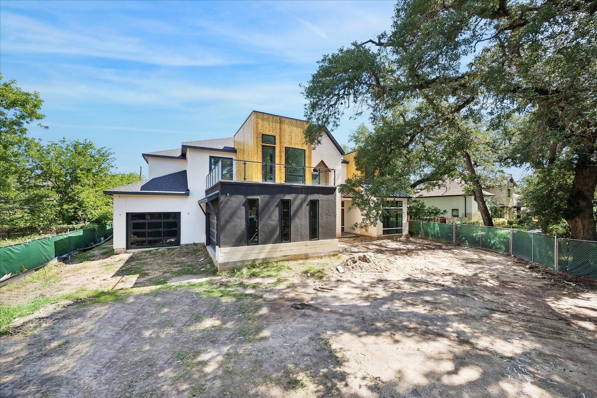 9050 Elizabeth Road