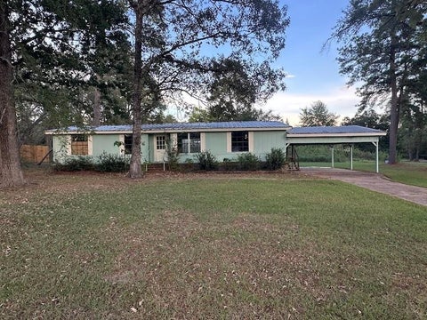 Homes For Sale - 120 Greenridge Circle<br/> Lufkin, TX 75904
