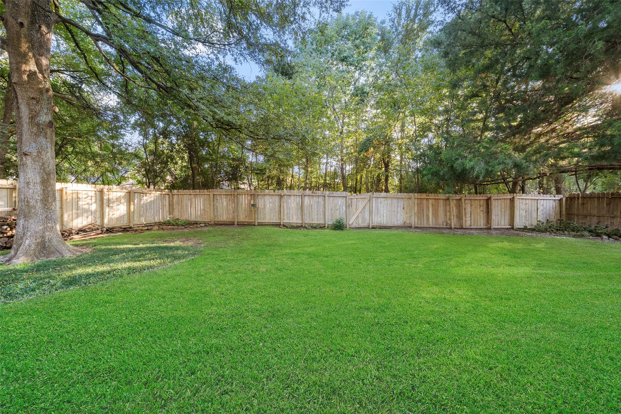12155 Hawthorne Drive