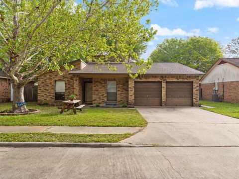 Photo of 13 Columbella Street, Bay City, TX 77414 (MLS # 98784884)