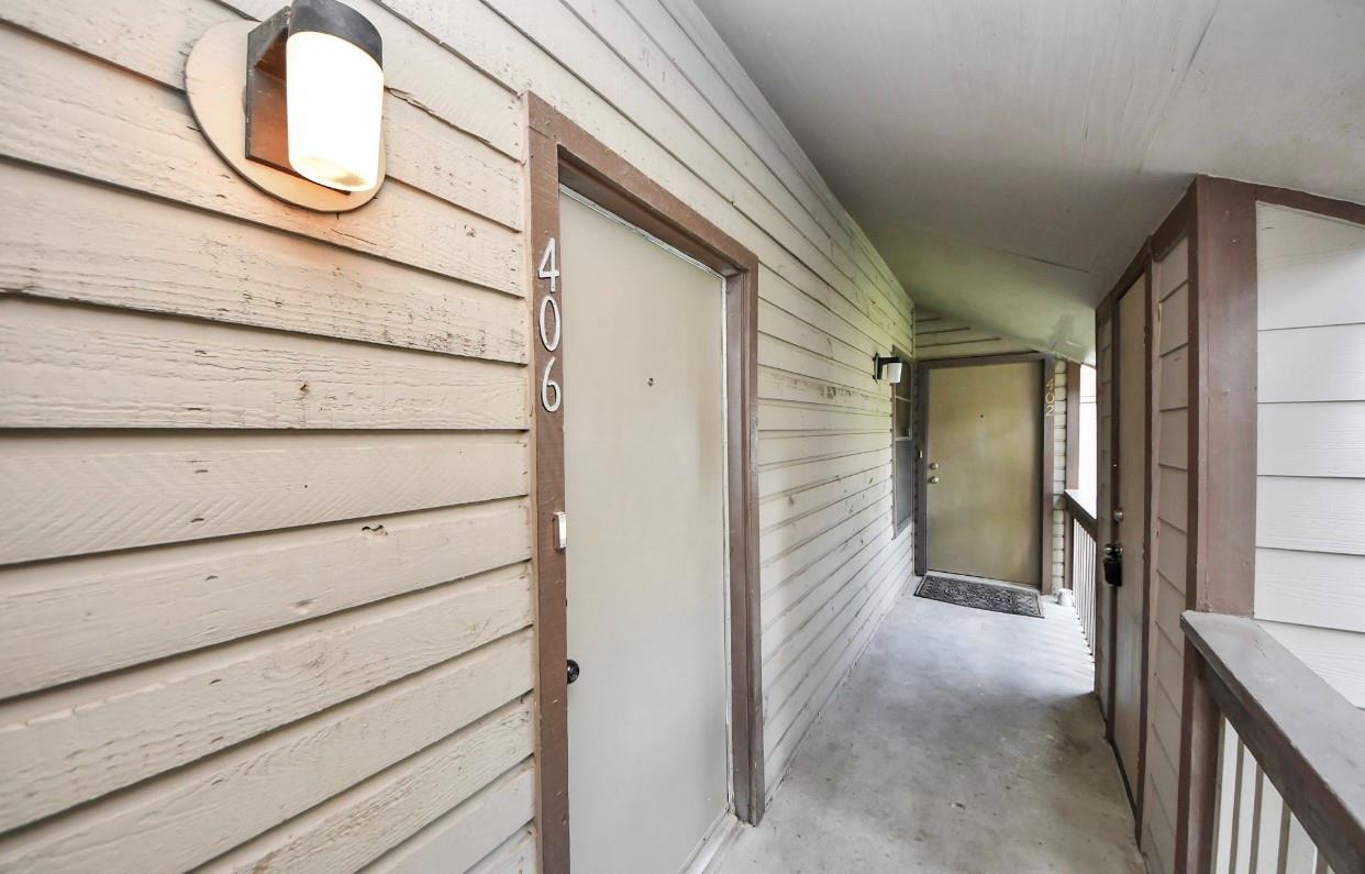 12900 Walden Road 406 D