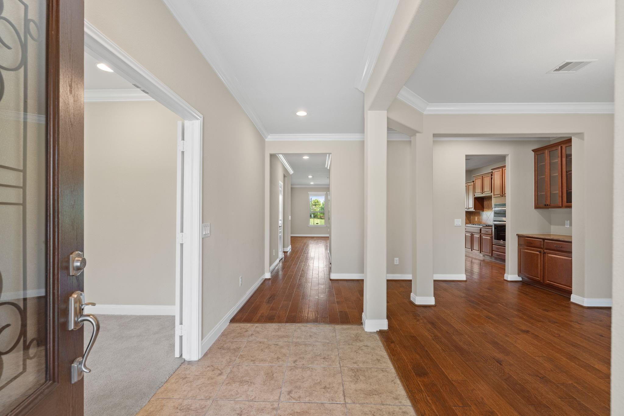 719 Mission Olive Cove