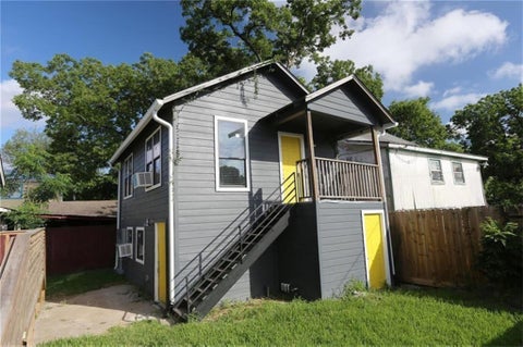 Photo of 5917 1/2 Sherman Street #1, Houston, TX 77011 (MLS # 26652288)