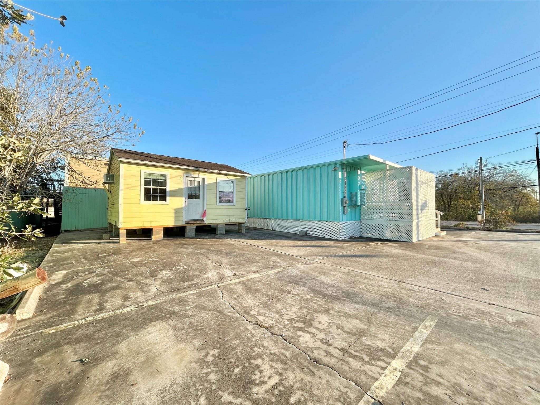 927 27th Street