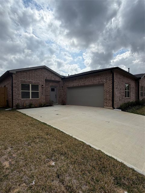 Photo of 2607 Piemonte Avenue Cir Ave, Spring, TX 77388 (MLS # 74159217)