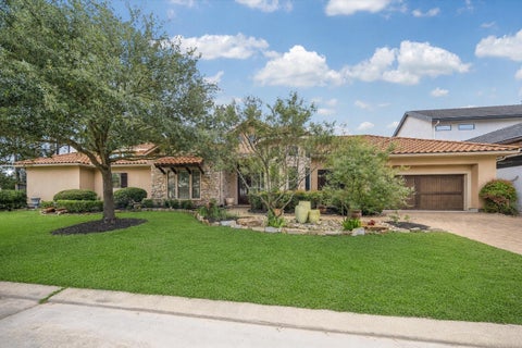 Photo of 70 Shadow Creek Ridge Drive, Spring, TX 77389 (MLS # 40263323)