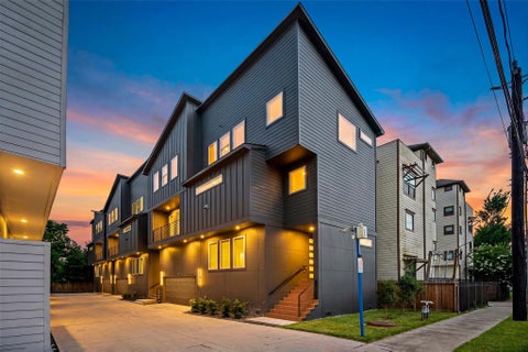 Photo of 1424 W 23rd Street #B, Houston, TX 77008 (MLS # 67284041)