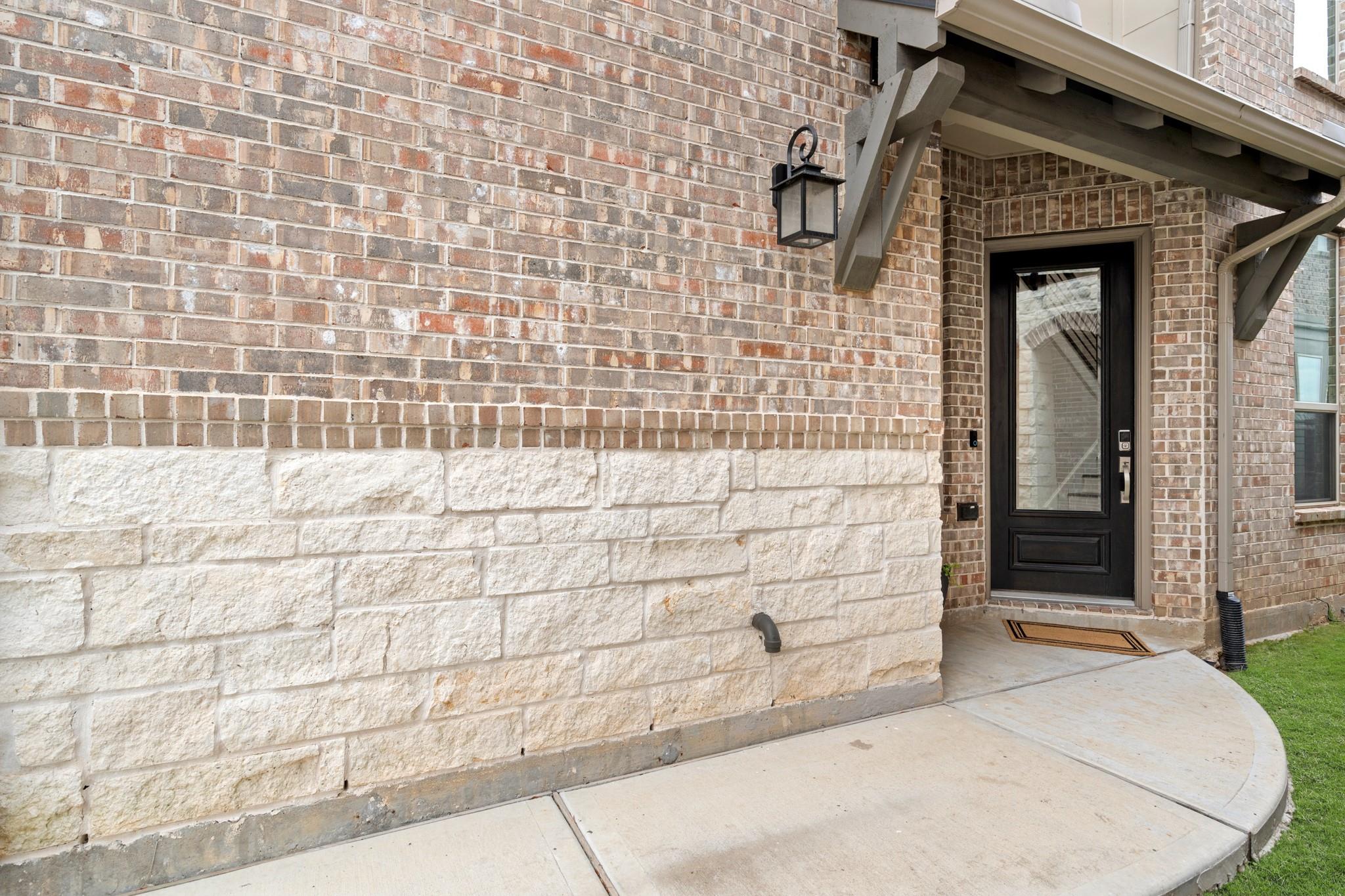 6566 Scarlet Pond Lane