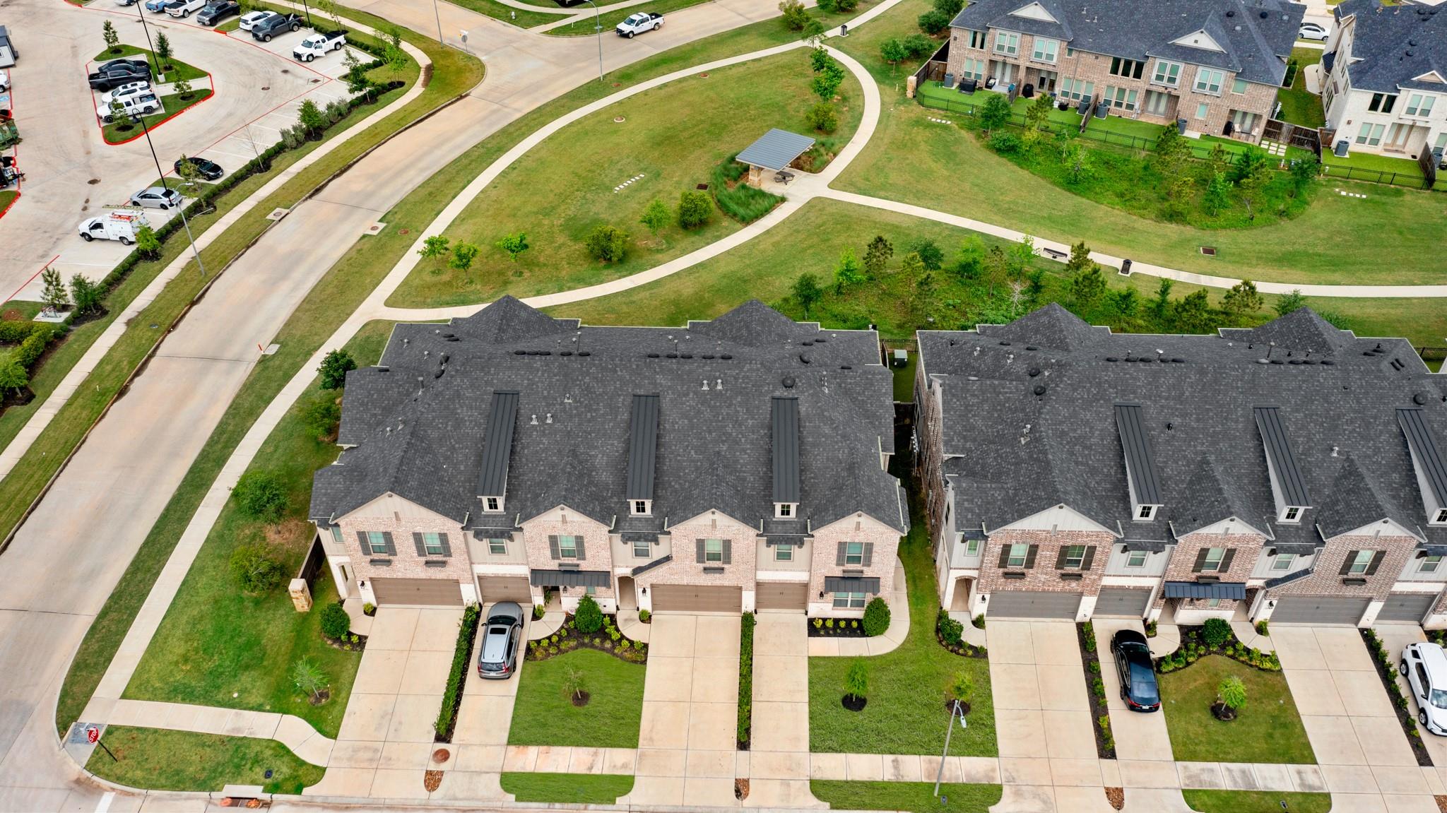 6566 Scarlet Pond Lane