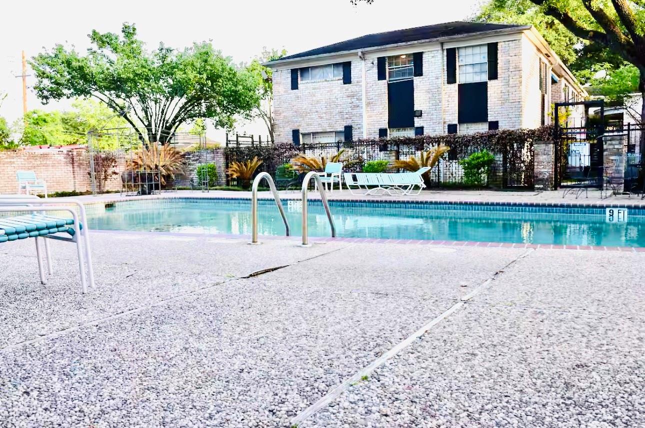 7900 Westheimer Road 220