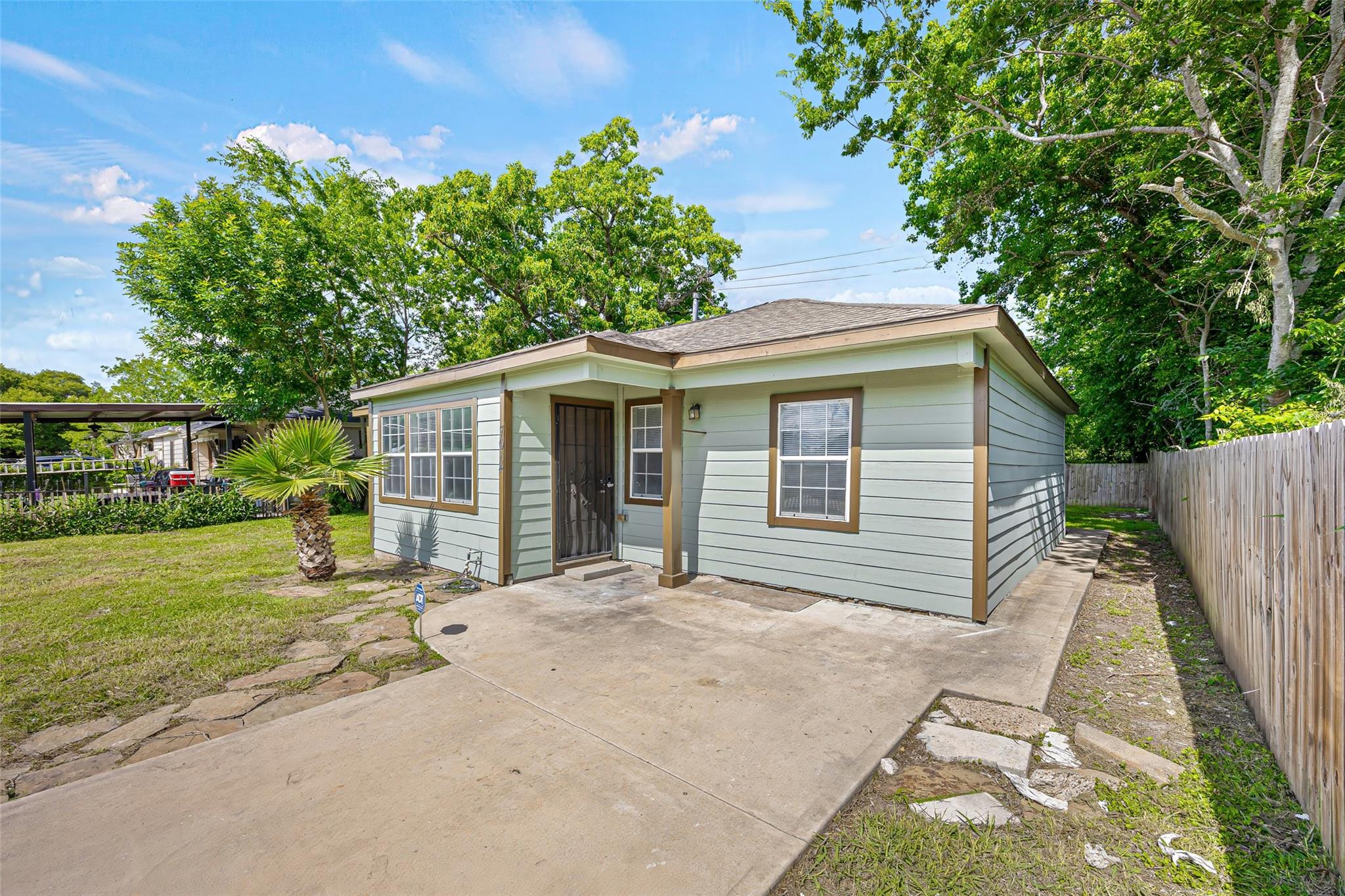7614 Darnay Dr Drive