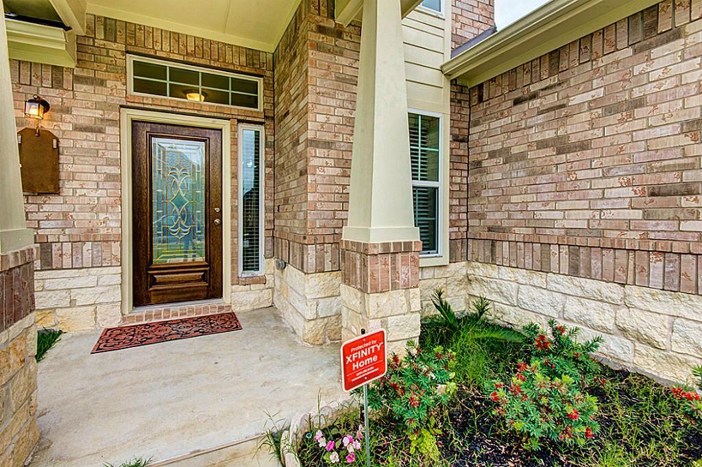 1251 S Maple Drive