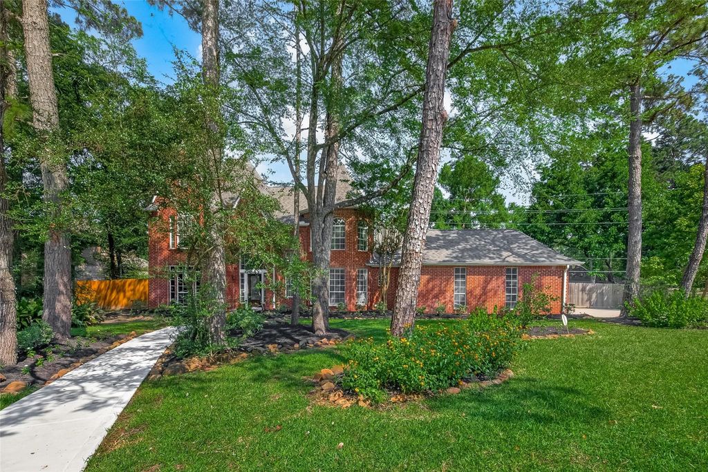Photo of 6131 Hampton Way Court Ct, Spring, TX 77389 (MLS # 69292590)